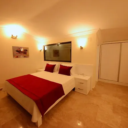 Kral * Kalkan